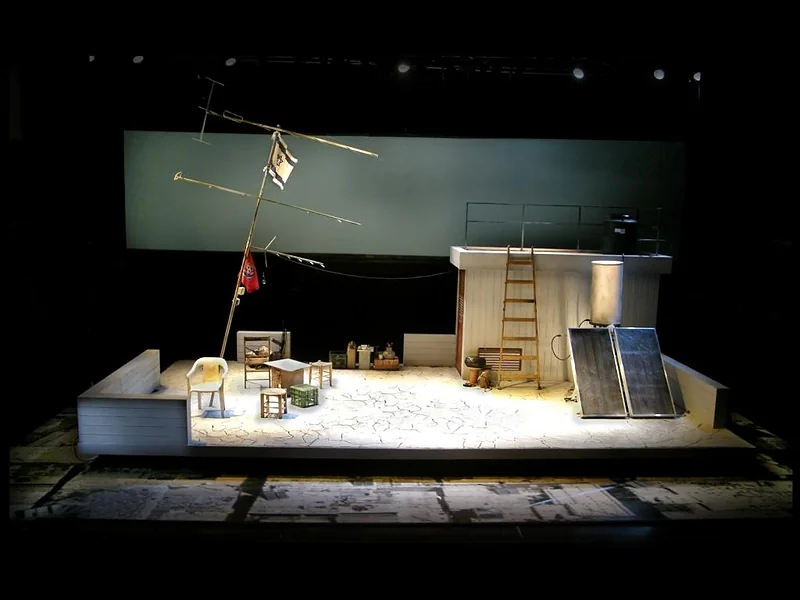 G 17 · Set design by Zeev Levy · Kameri Theater 2009 · 2